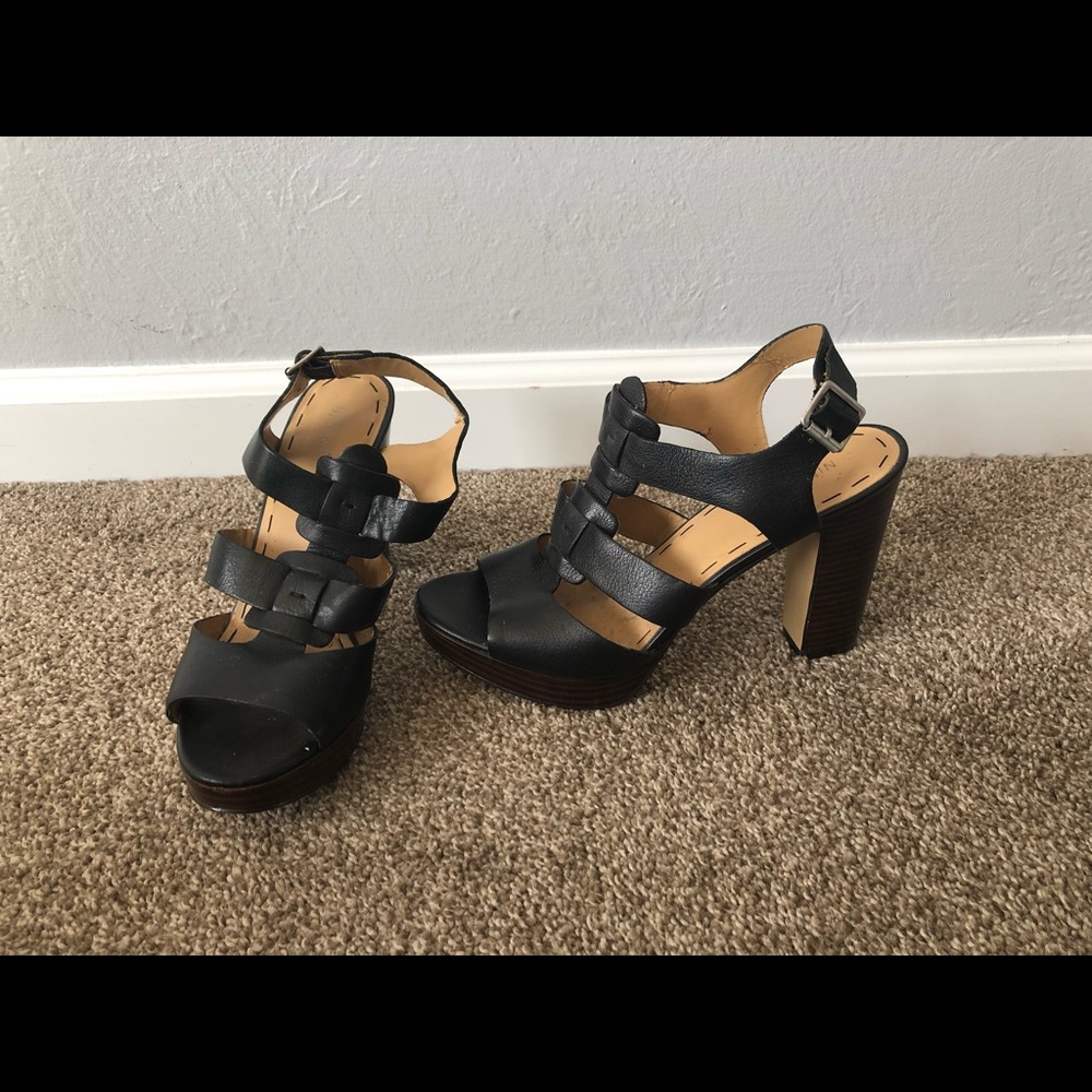 Leather sandals, size 8.5